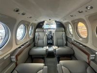 Interior - BEECHCRAFT - C90B