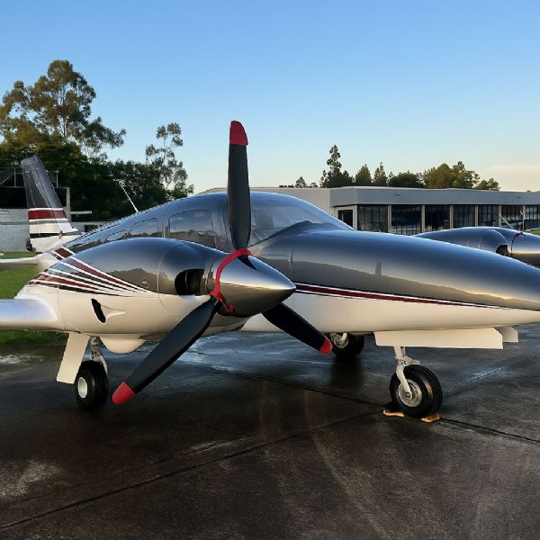 PIPER - PA-34-220T