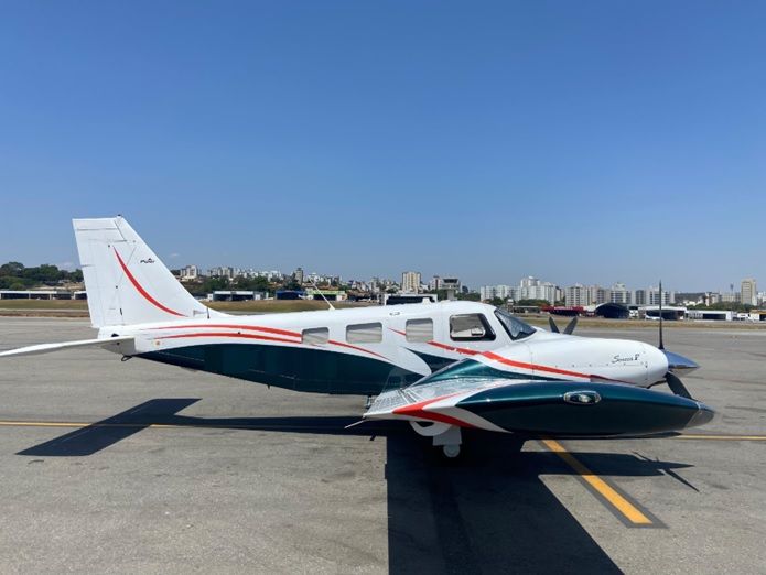 PIPER - PA-34-220T