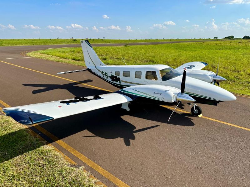 PIPER - PA-34-220T