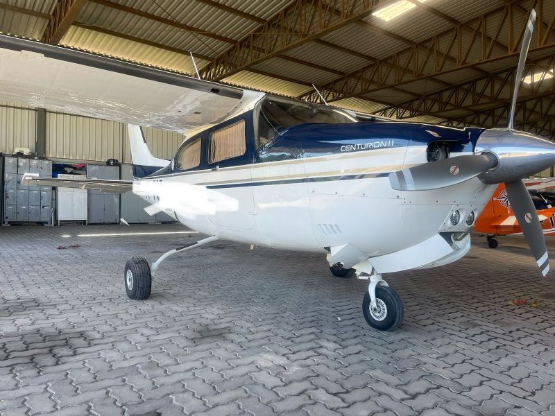 CESSNA - C-210 CENTURION