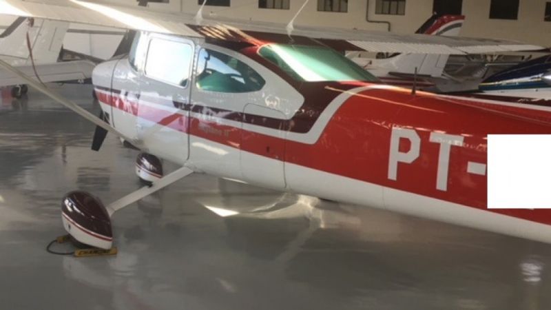 CESSNA - 182