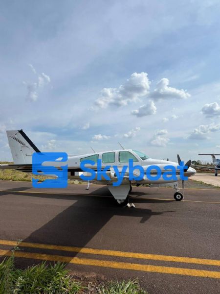 BEEChCRAFT - BARON 95 B55
