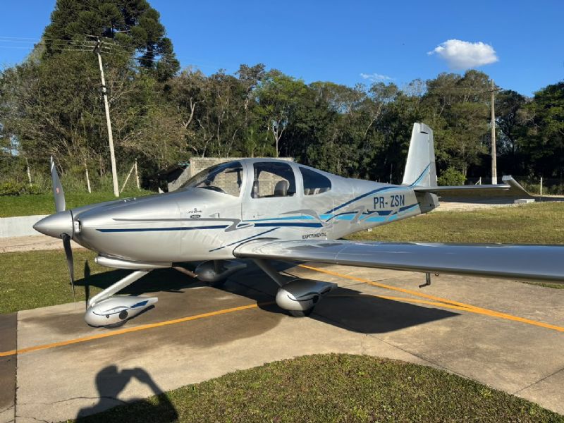 FLYER - RV-10 FLYER