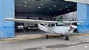CESSNA 206 - P206D