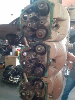VENDO - PEÇAS DE UM MOTOR CONTINENTAL IO 550B
