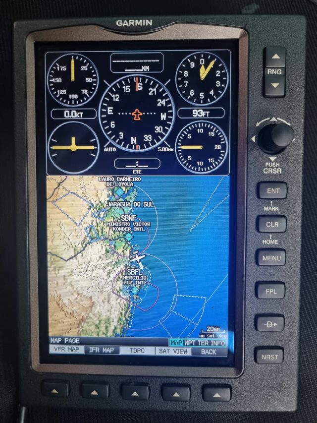 VENDO - GPS GARMIN 695